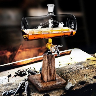 d6fa5ed513296723546a6da765f0884c--whiskey-decanter-barware